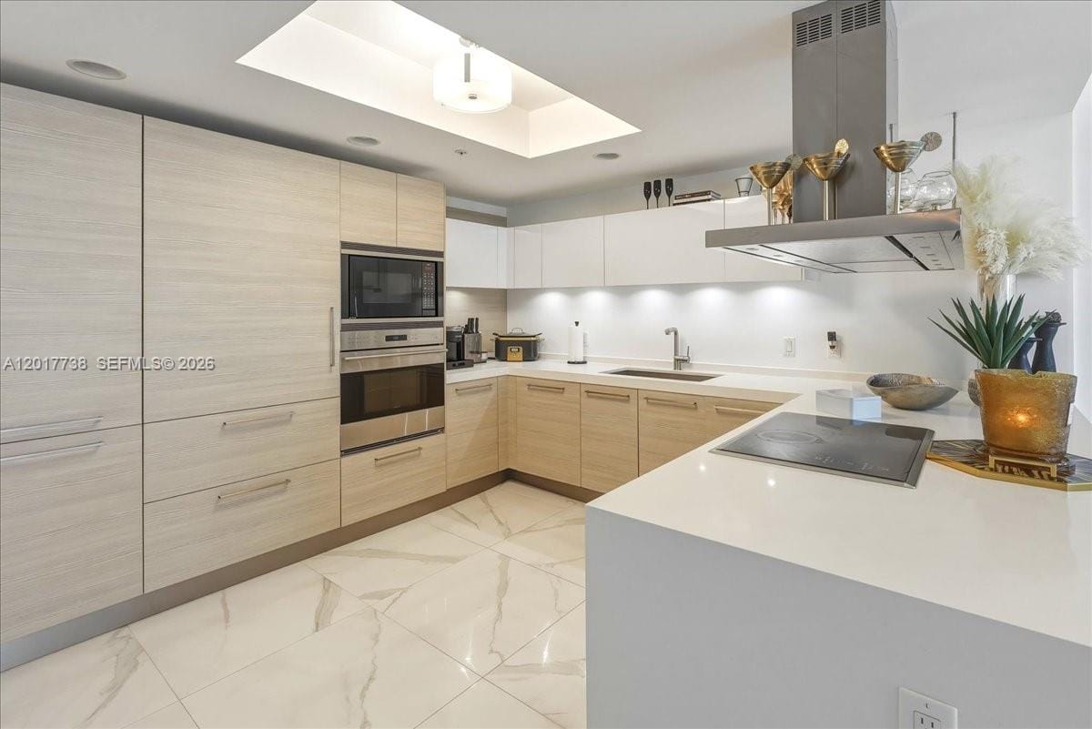 17301 Biscayne Boulevard 605 — photo 3