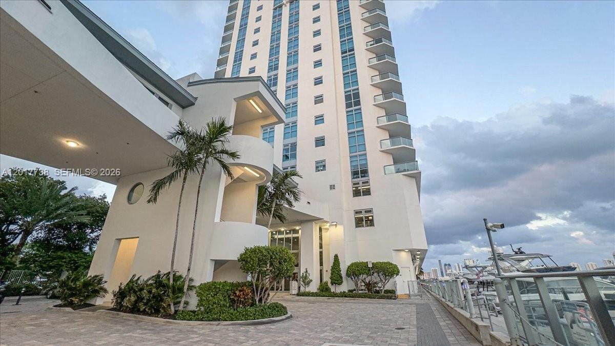 17301 Biscayne Boulevard 605, North Miami Beach, FL 33160 photo 24