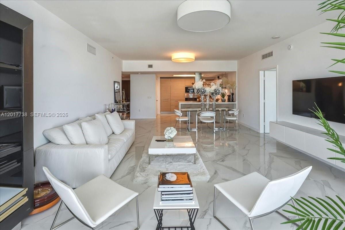 17301 Biscayne Boulevard 605 — photo 5