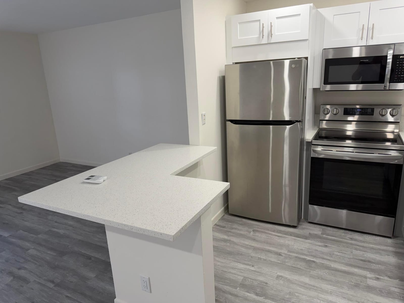 370 E Horizons 203 — photo 5