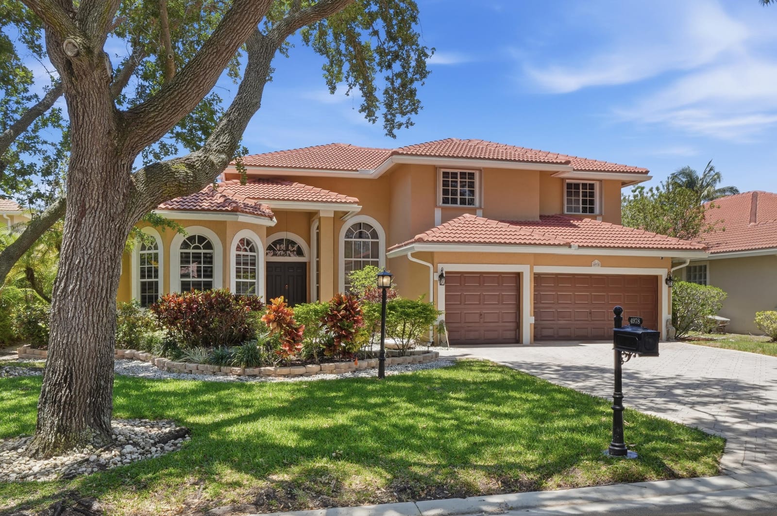 4978 Rothschild Drive — photo 2
