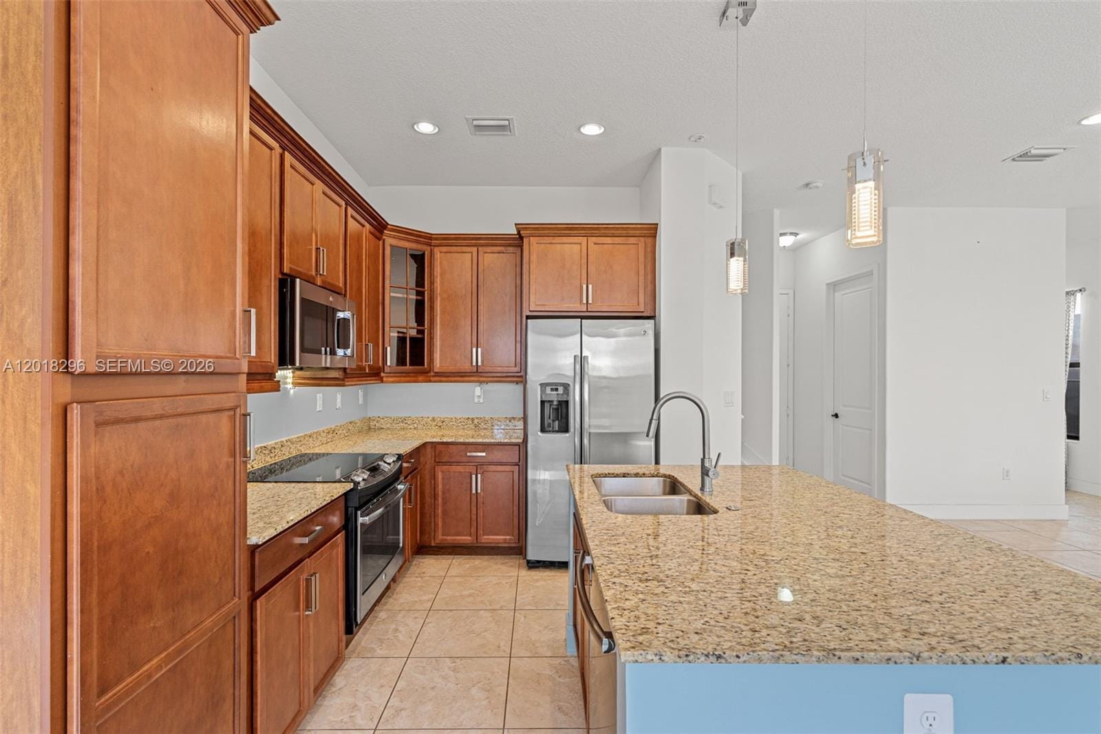 3323 W 96th Place, Hialeah, FL 33018 photo 15