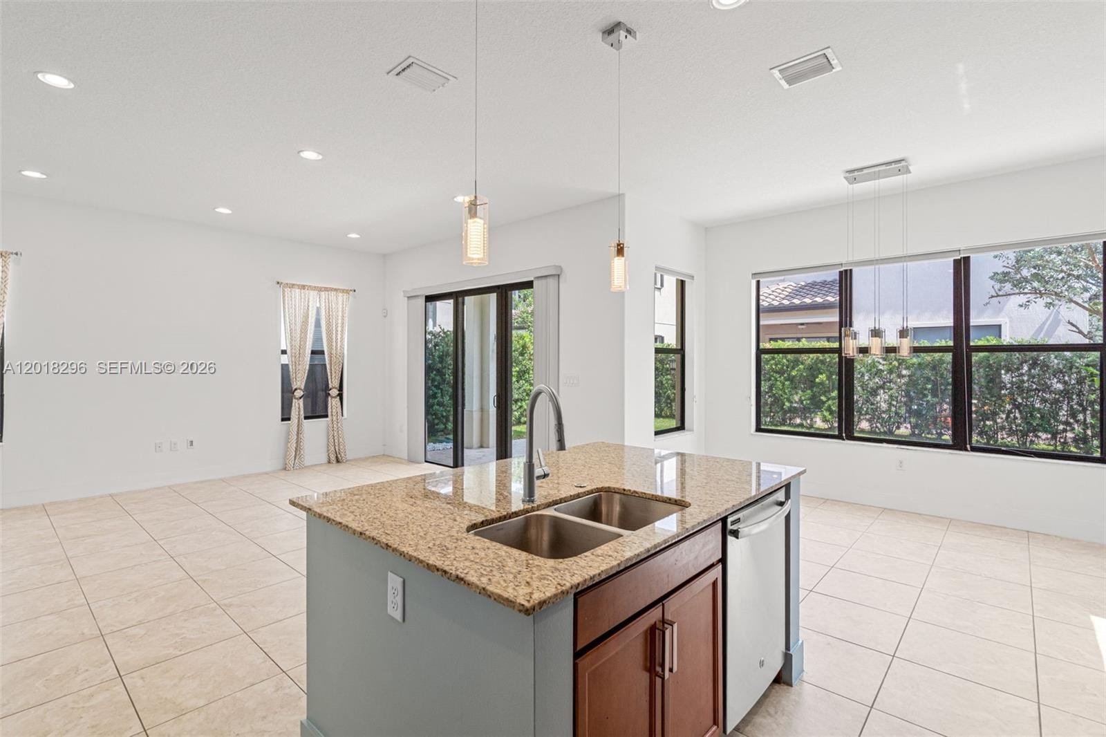 3323 W 96th Place, Hialeah, FL 33018 photo 16