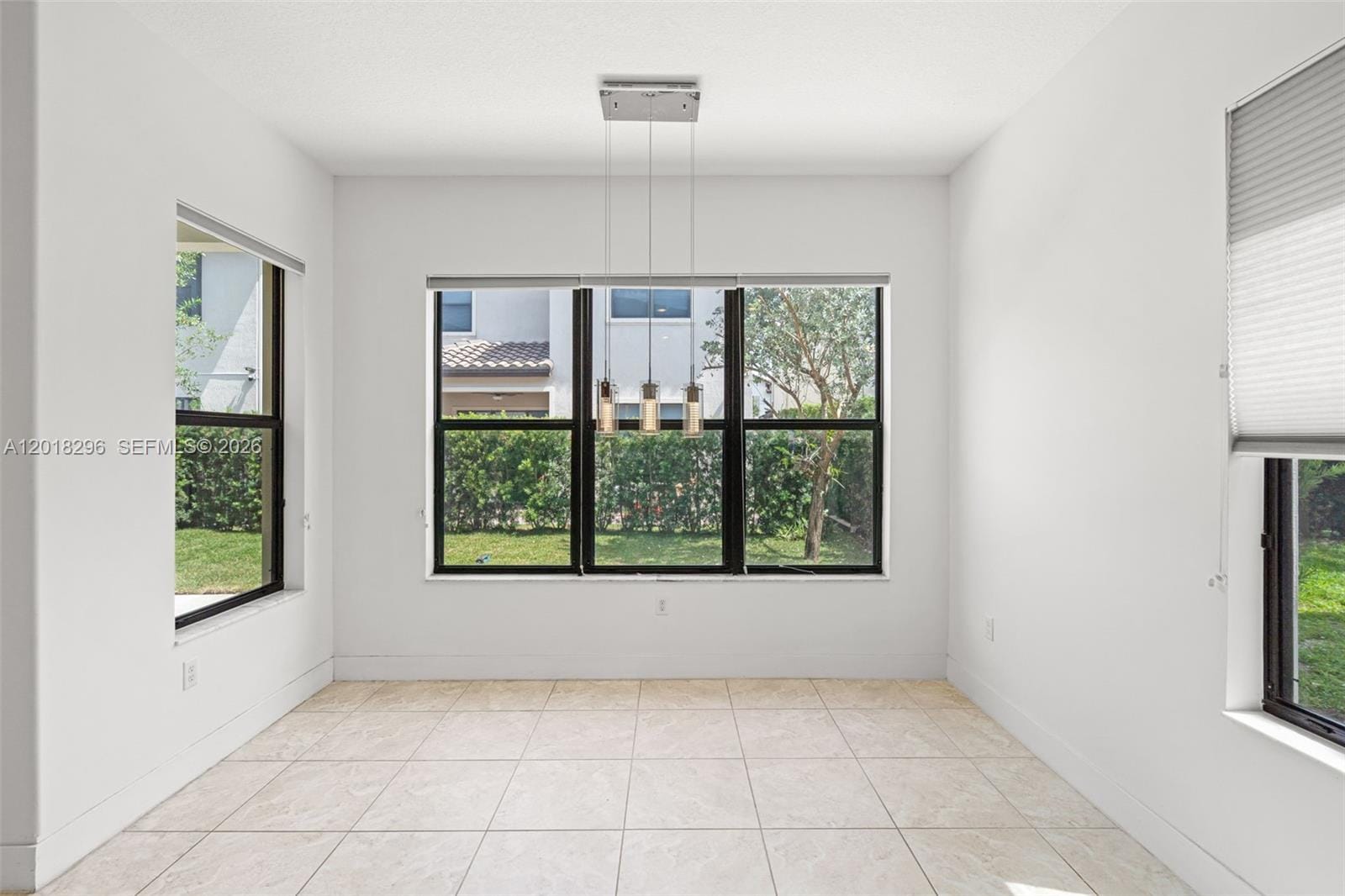 3323 W 96th Place, Hialeah, FL 33018 photo 17