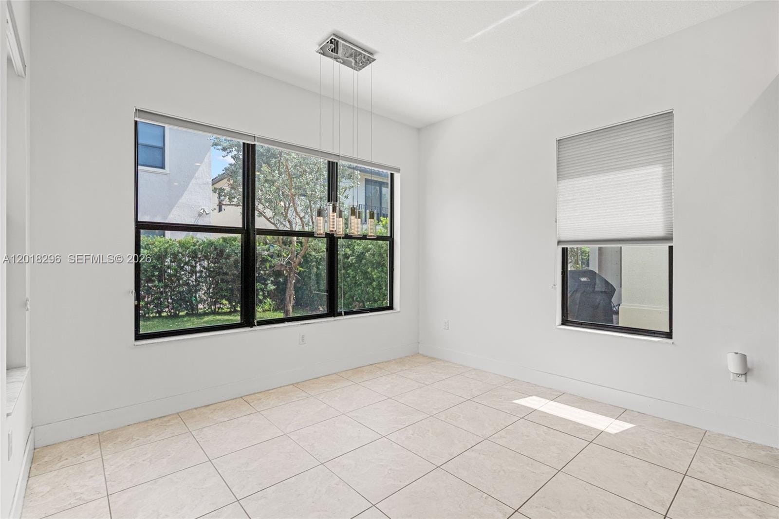 3323 W 96th Place, Hialeah, FL 33018 photo 18
