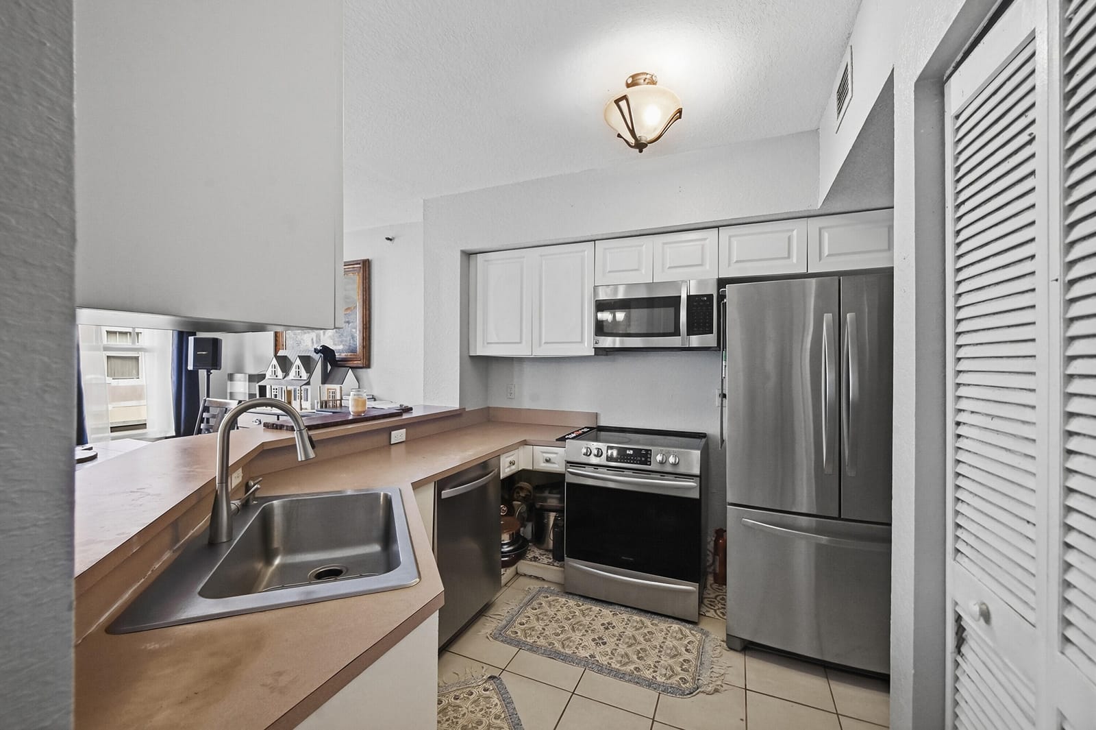 6450 W Sample Road 6450 — photo 10