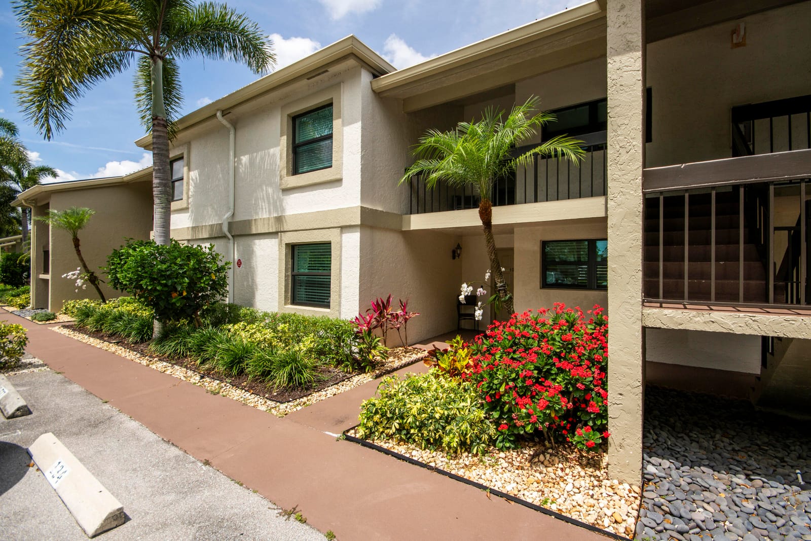 12871 Briarlake Drive 103, West Palm Beach, FL 33418 photo 2