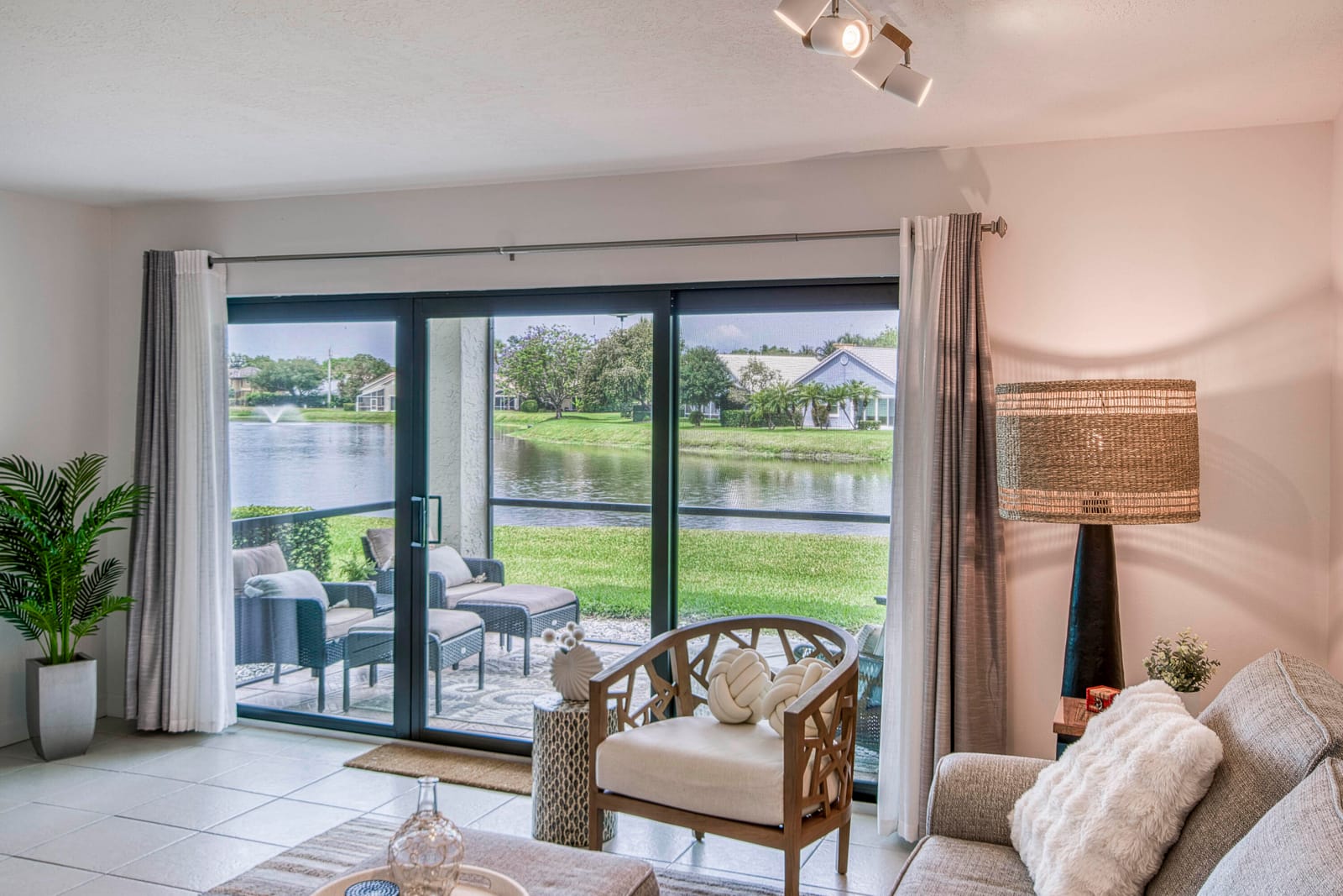 12871 Briarlake Drive 103, West Palm Beach, FL 33418 photo 9