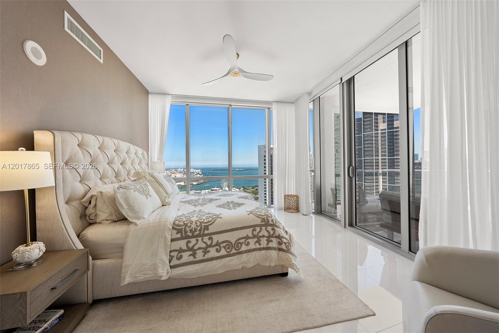 851 NE 1st Avenue 3711, Miami, FL 33132 photo 13