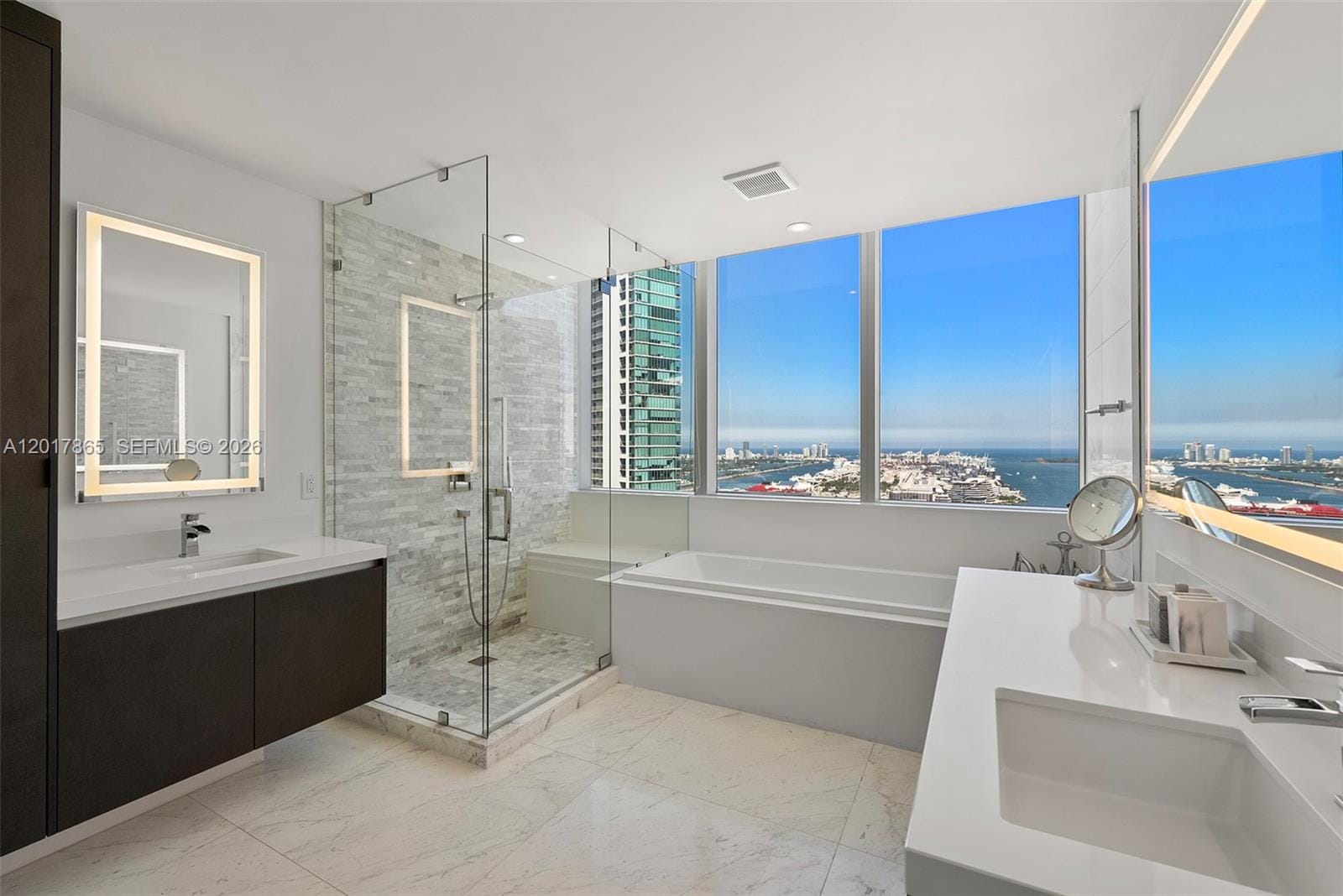851 NE 1st Avenue 3711, Miami, FL 33132 photo 26