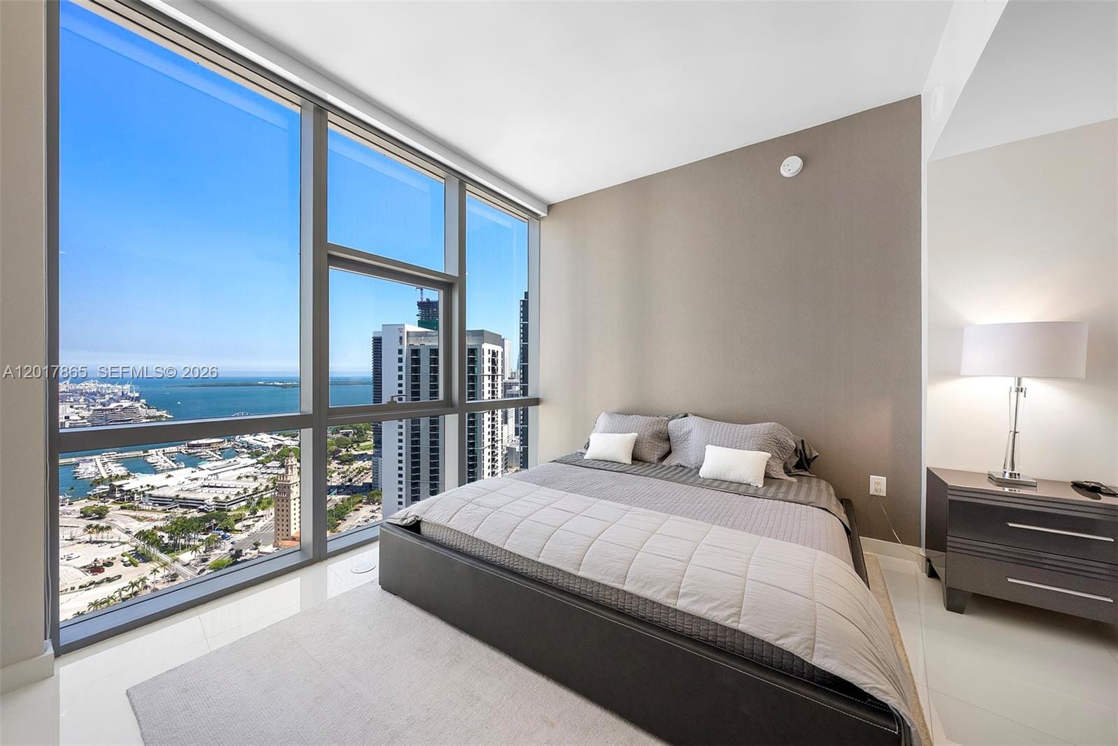851 NE 1st Avenue 3711, Miami, FL 33132 photo 29