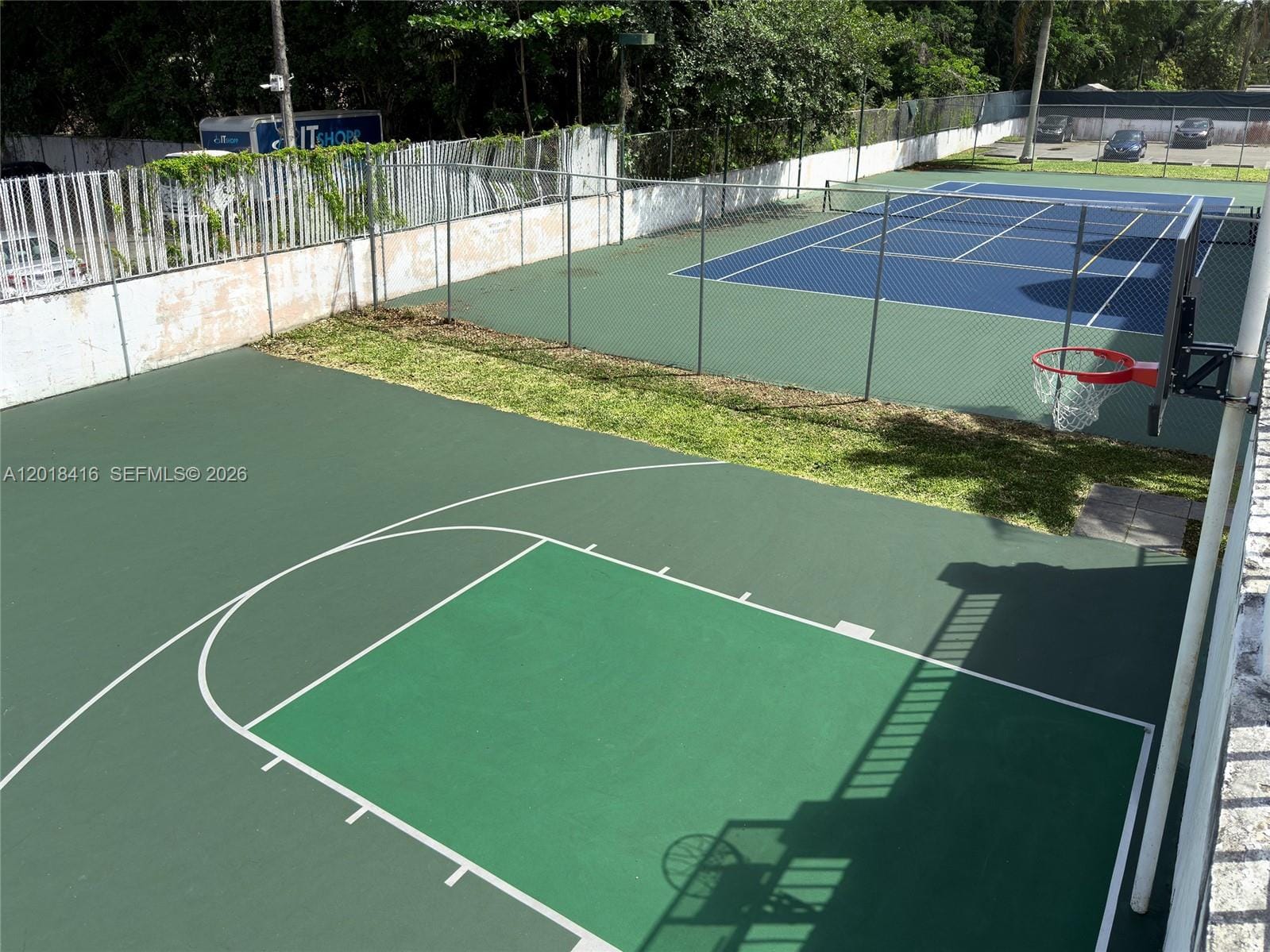 496 NW 165th St Road D-410, Miami, FL 33169 photo 13