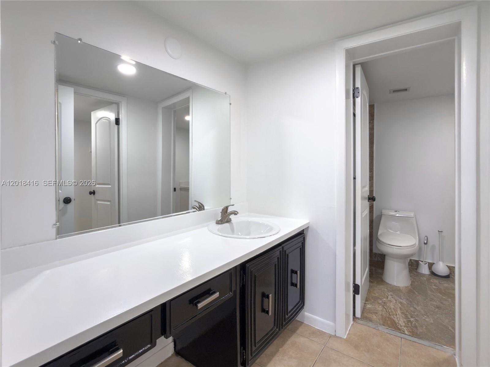 496 NW 165th St Road D-410 — photo 8