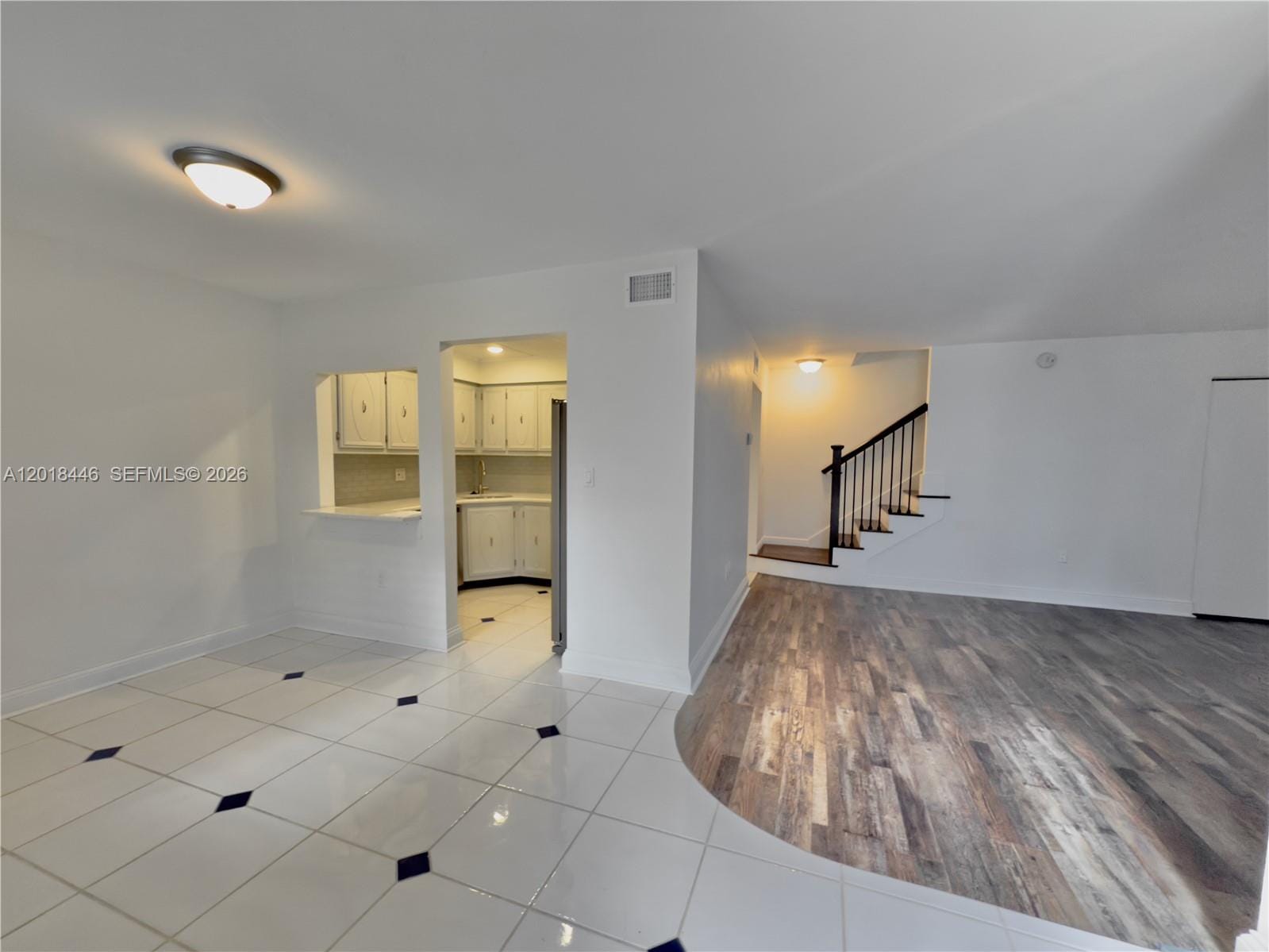 12070 Alternate A1a D5 D5 — photo 2