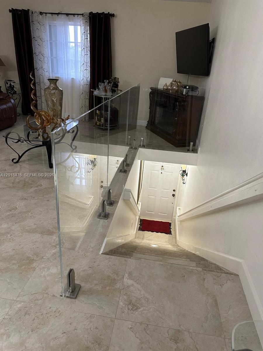 2485 W 76th Street 201, Hialeah, FL 33016, Hialeah