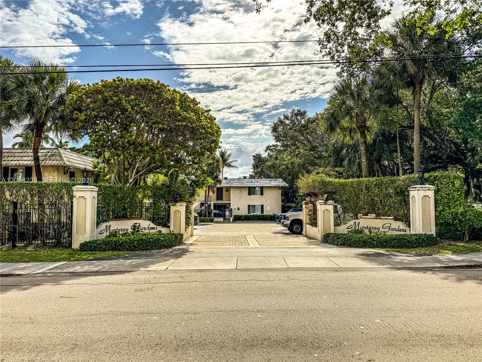 8605 SW 68th Court 7, Pinecrest, FL 33156, Pinecrest