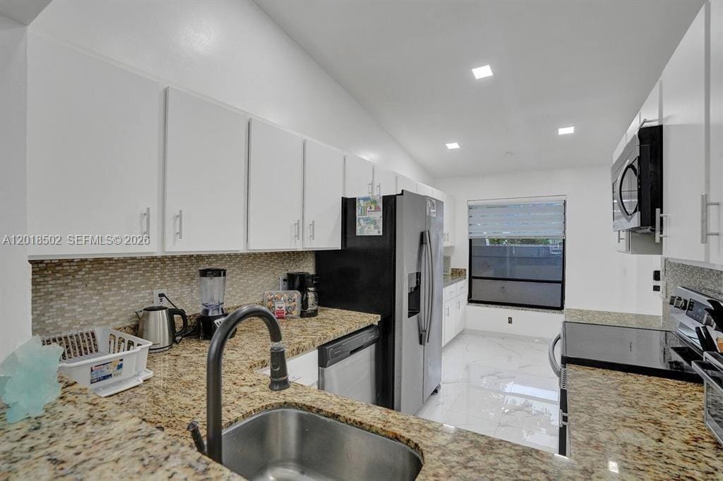 5434 SW 25th Avenue — photo 9