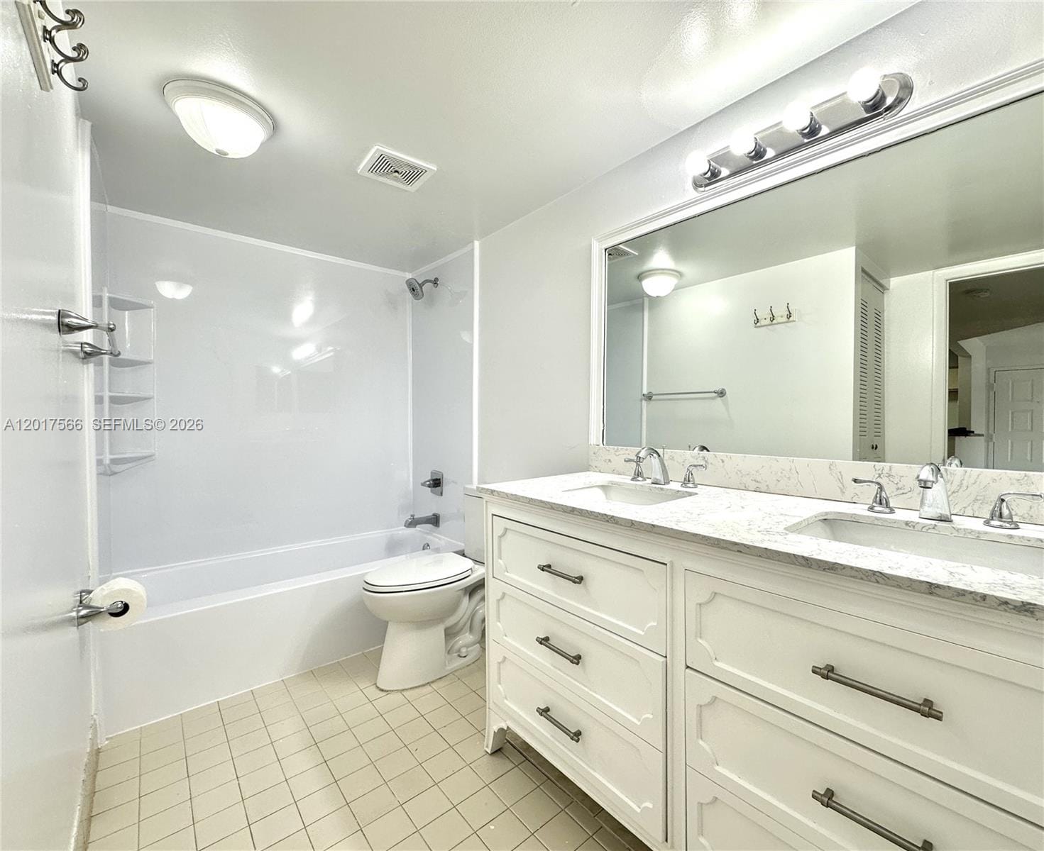 7215 NW 179th Street 206, Hialeah, FL 33015 photo 9