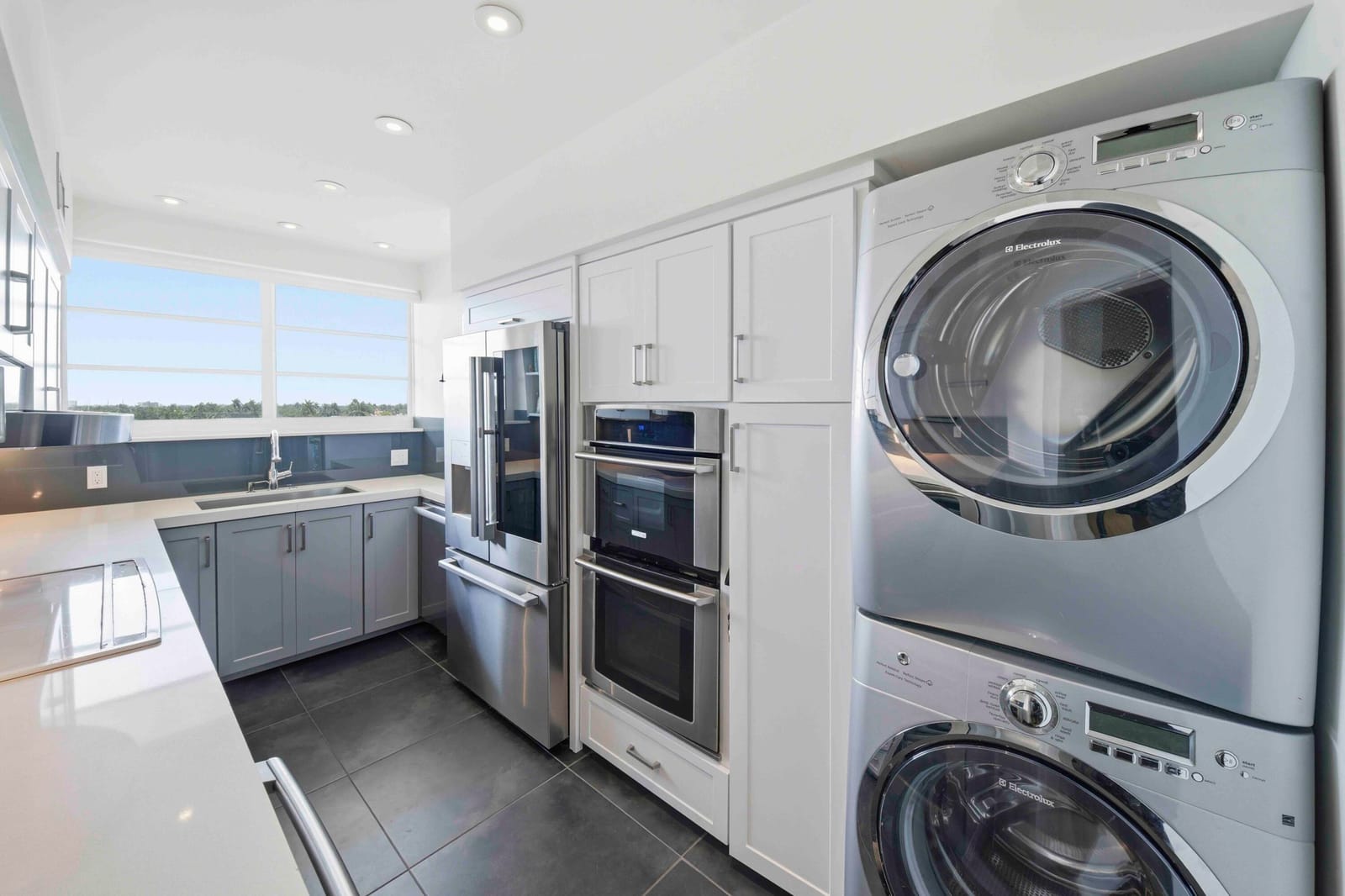333 Sunset Drive 404 — photo 10