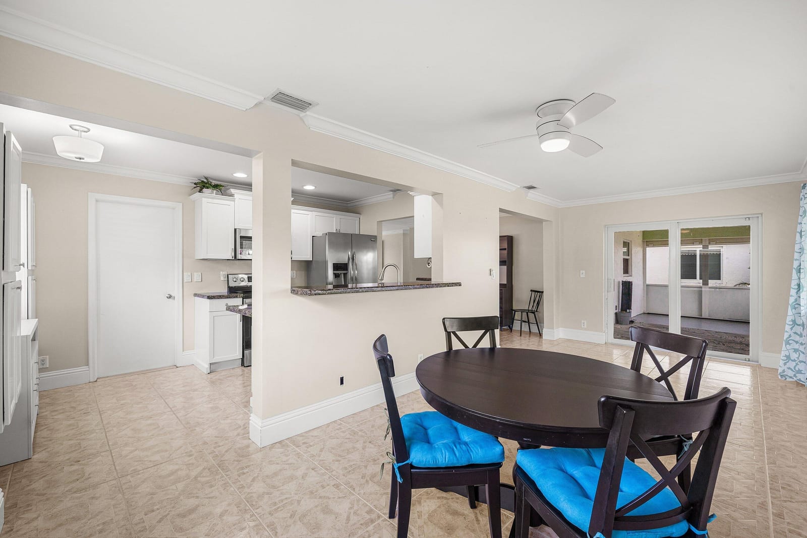 2105 SW 14th Place — photo 12
