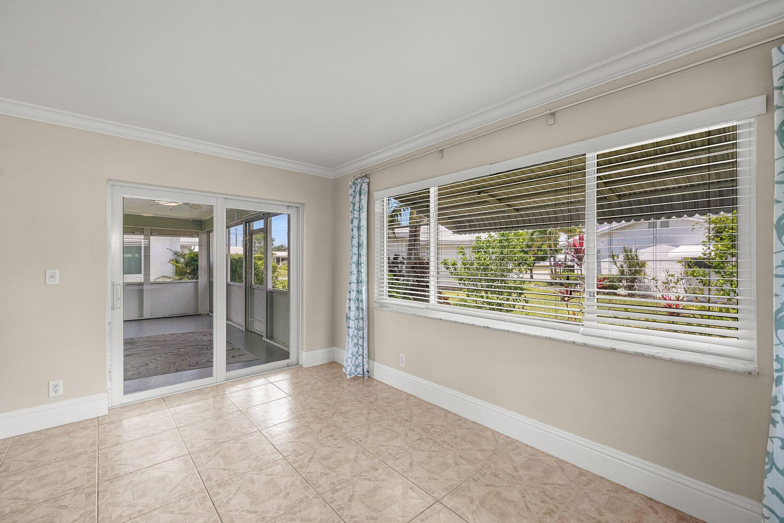 2105 SW 14th Place, Boynton Beach, FL 33426 photo 13