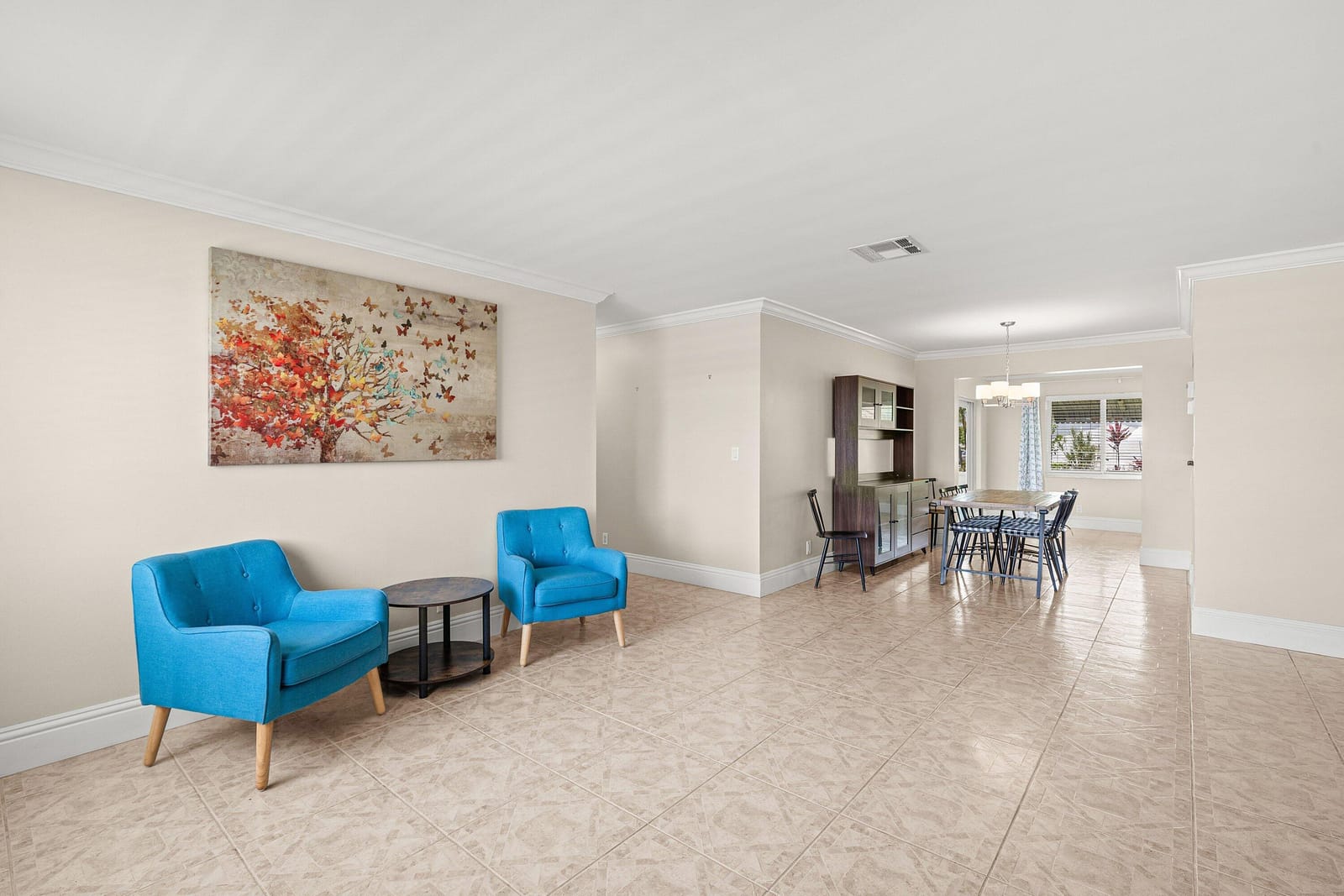 2105 SW 14th Place — photo 3