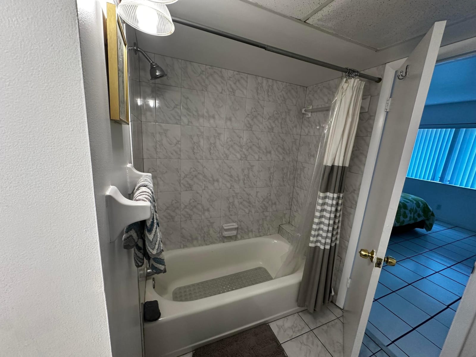 3105 Oakland Shores Drive J207, Oakland Park, FL 33309 photo 17
