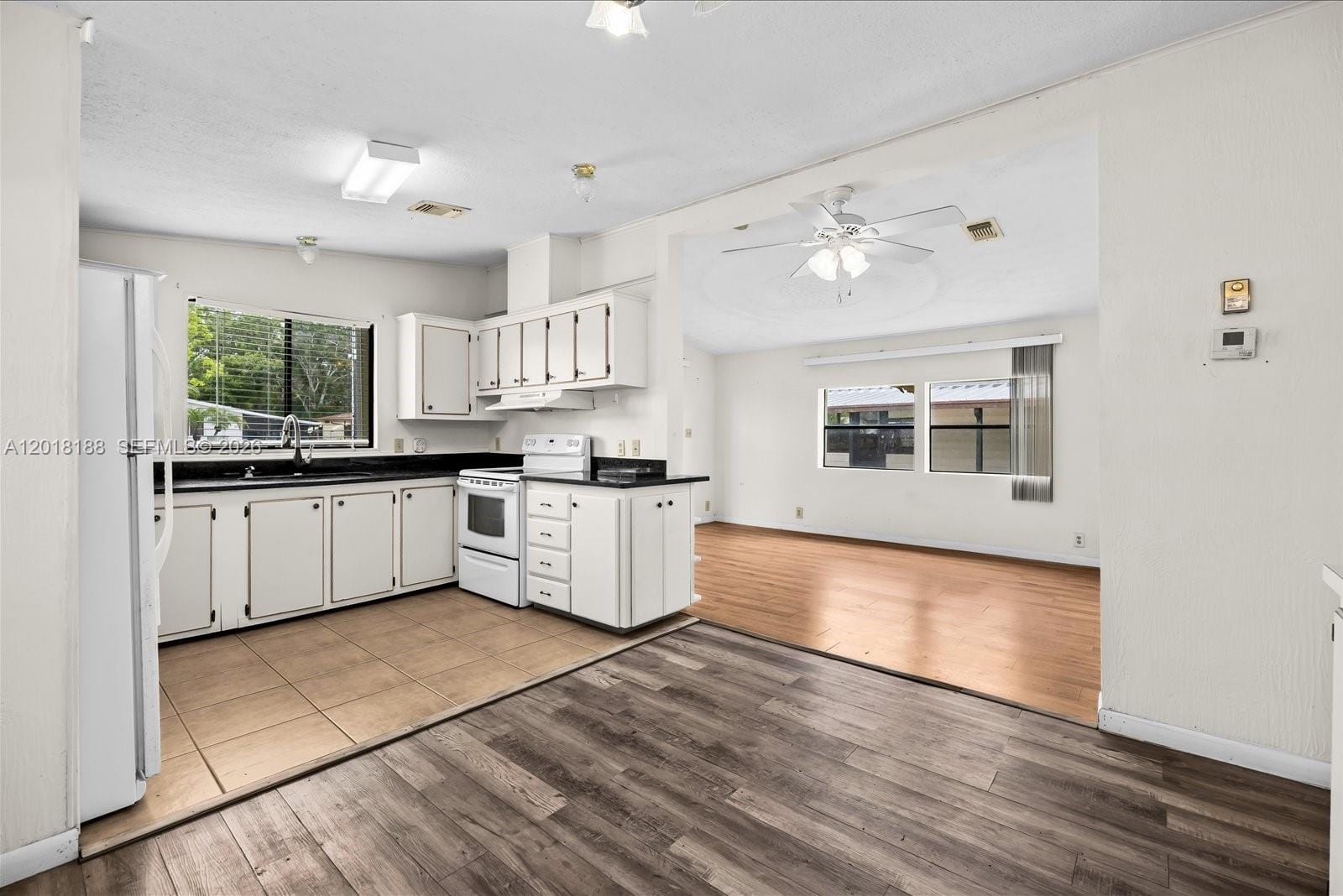 8208 W Bitterbush Lane, Port St. Lucie, FL 34952 photo 5