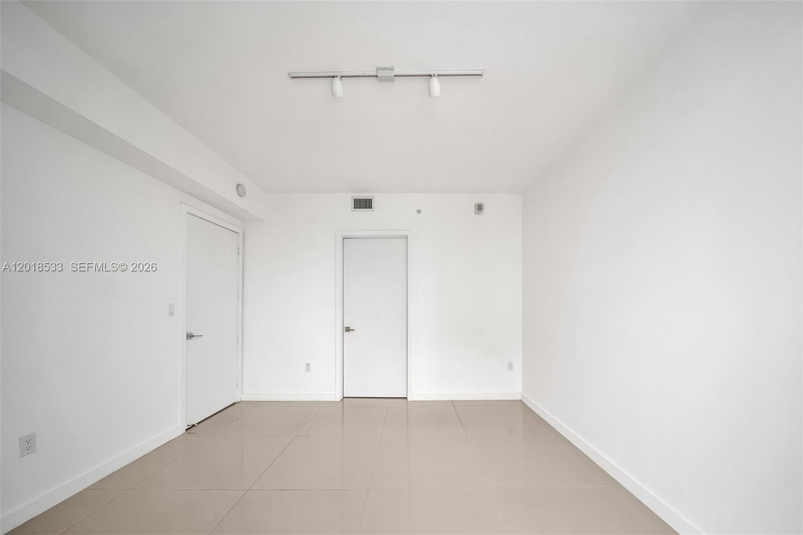 488 NE 18th Street 4005, Miami, FL 33132 photo 14