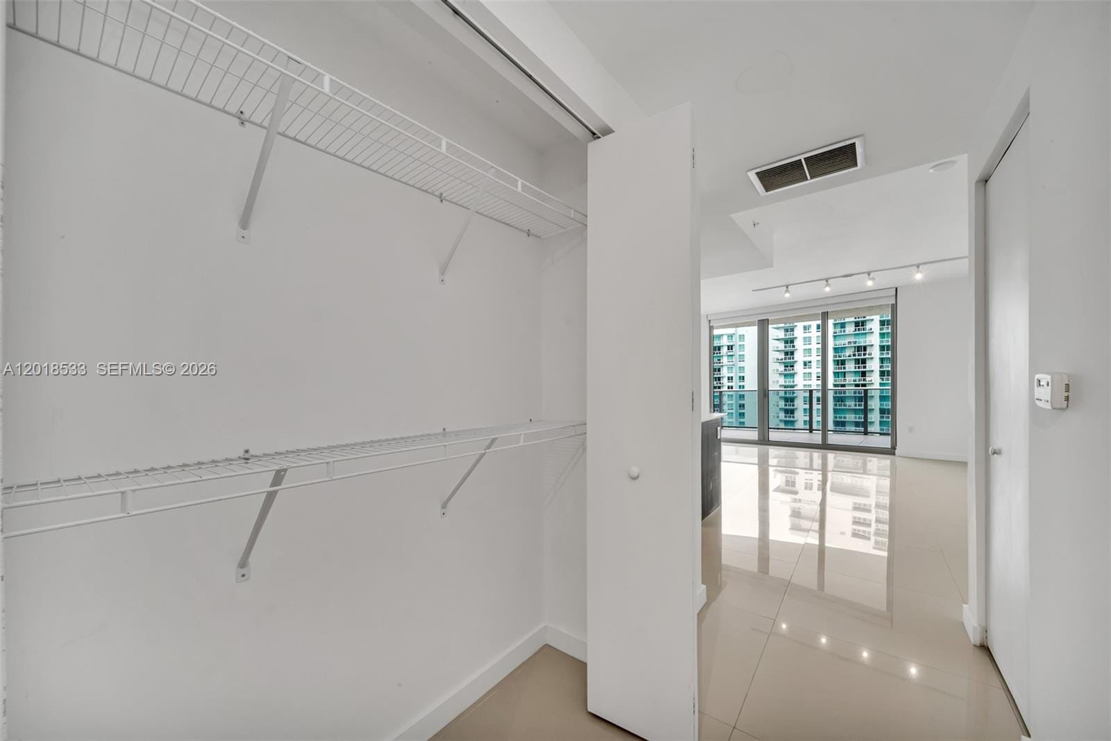 488 NE 18th Street 4005, Miami, FL 33132 photo 17