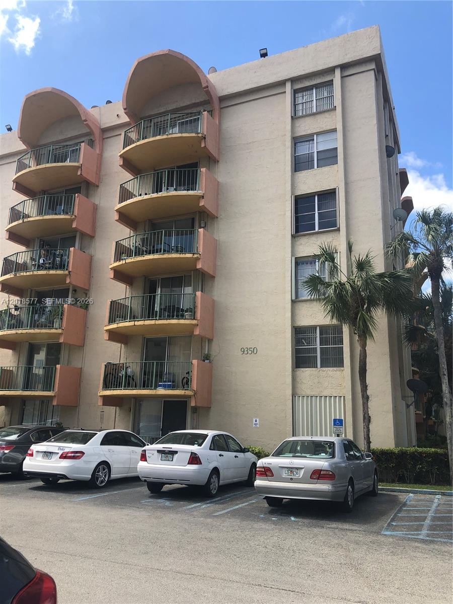 9350 Fontainebleau Boulevard 204, Miami, FL 33172, Miami