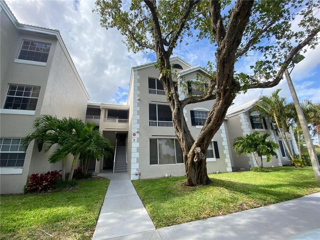 2841 N Oakland Forest Drive 107, Oakland Park, FL 33309, Oakland Park