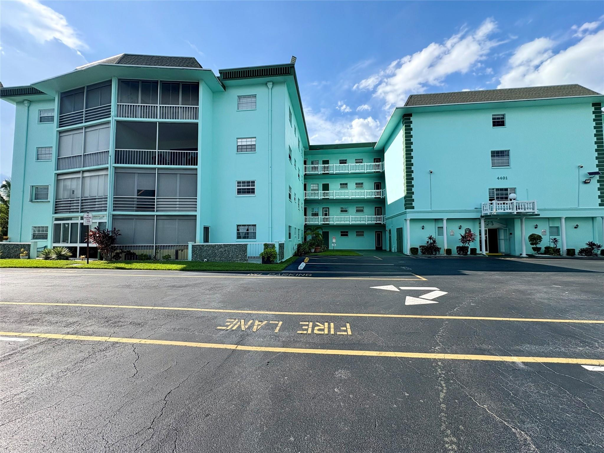 4401 NW 41st Street 110, Lauderdale Lakes, FL 33319, Lauderdale Lakes