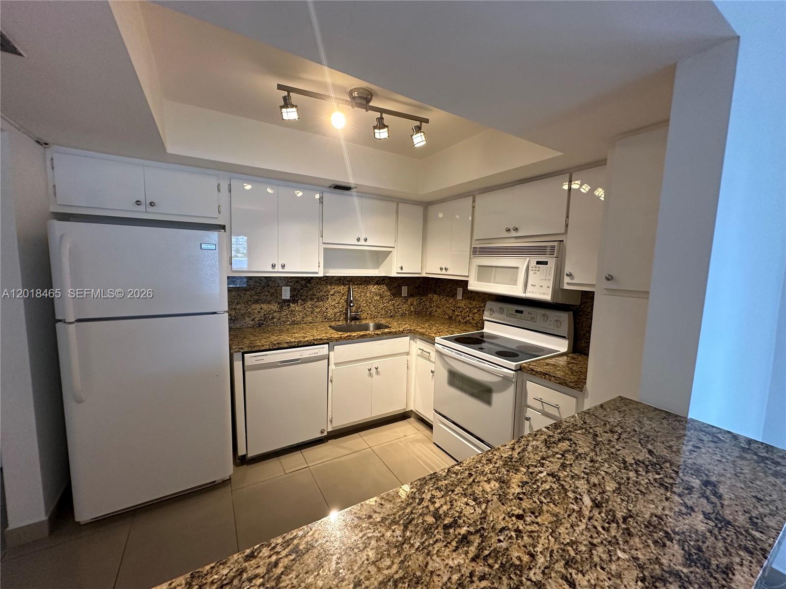 7118 Bonita Drive 305, Miami Beach, FL 33141, Miami Beach