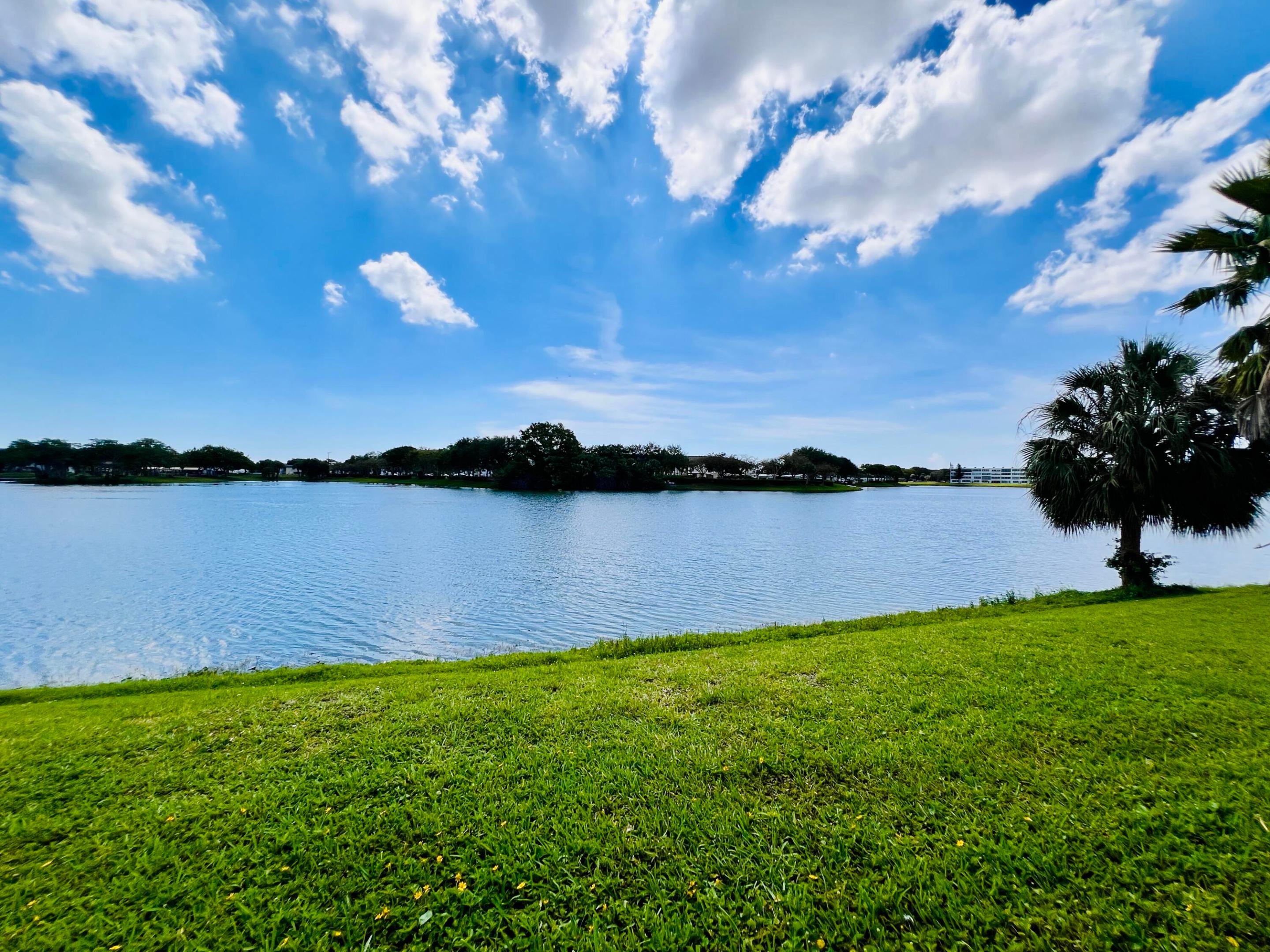 57 Chatham C, West Palm Beach, FL 33417, West Palm Beach