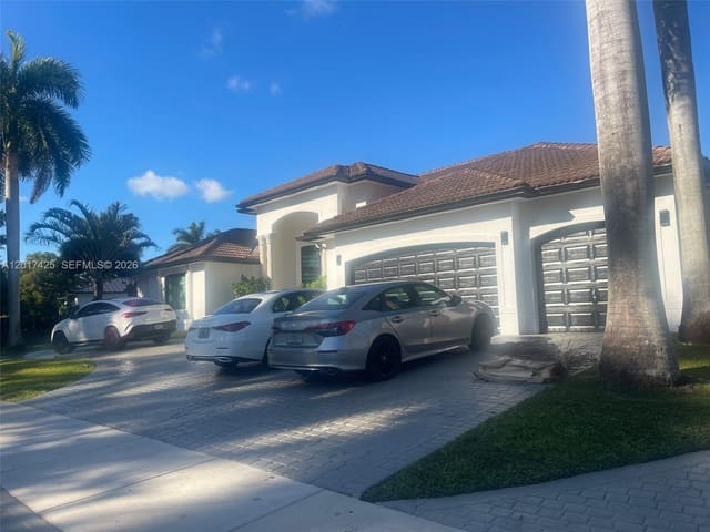 8775 SW 164th Street 1, Palmetto Bay, FL 33157