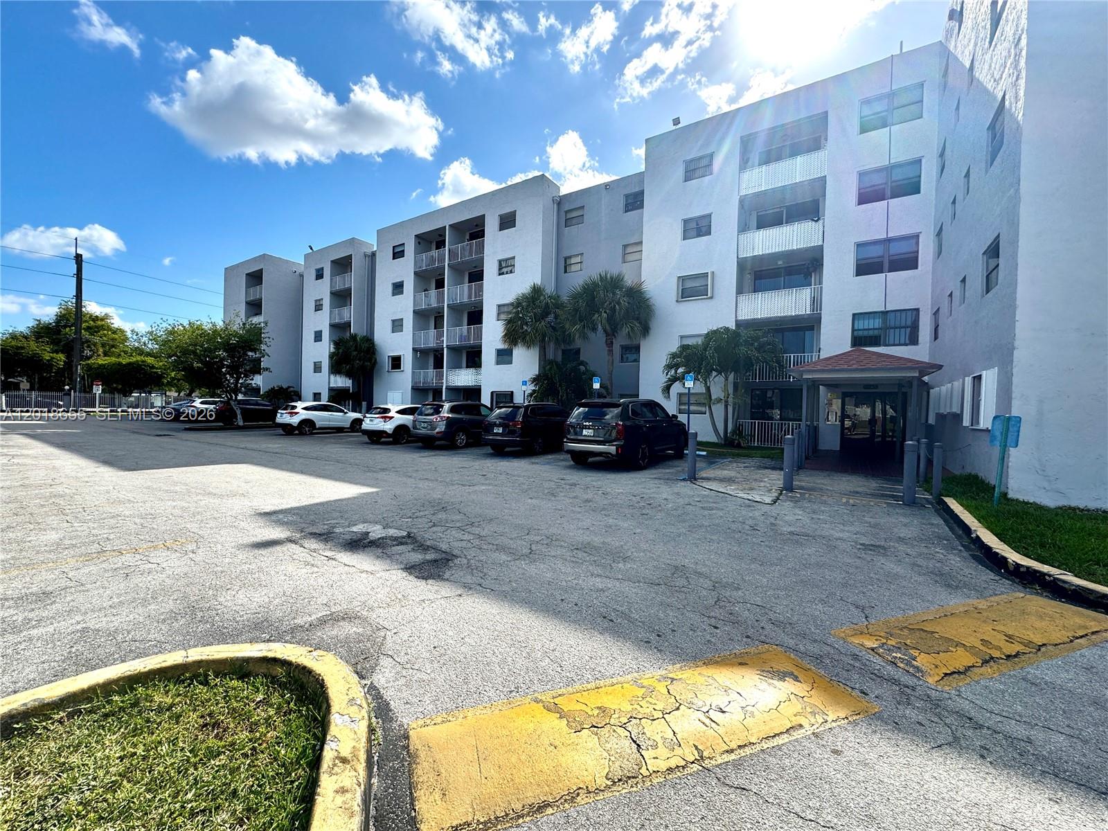 8145 NW 7th Street 404, Miami, FL 33126, Miami