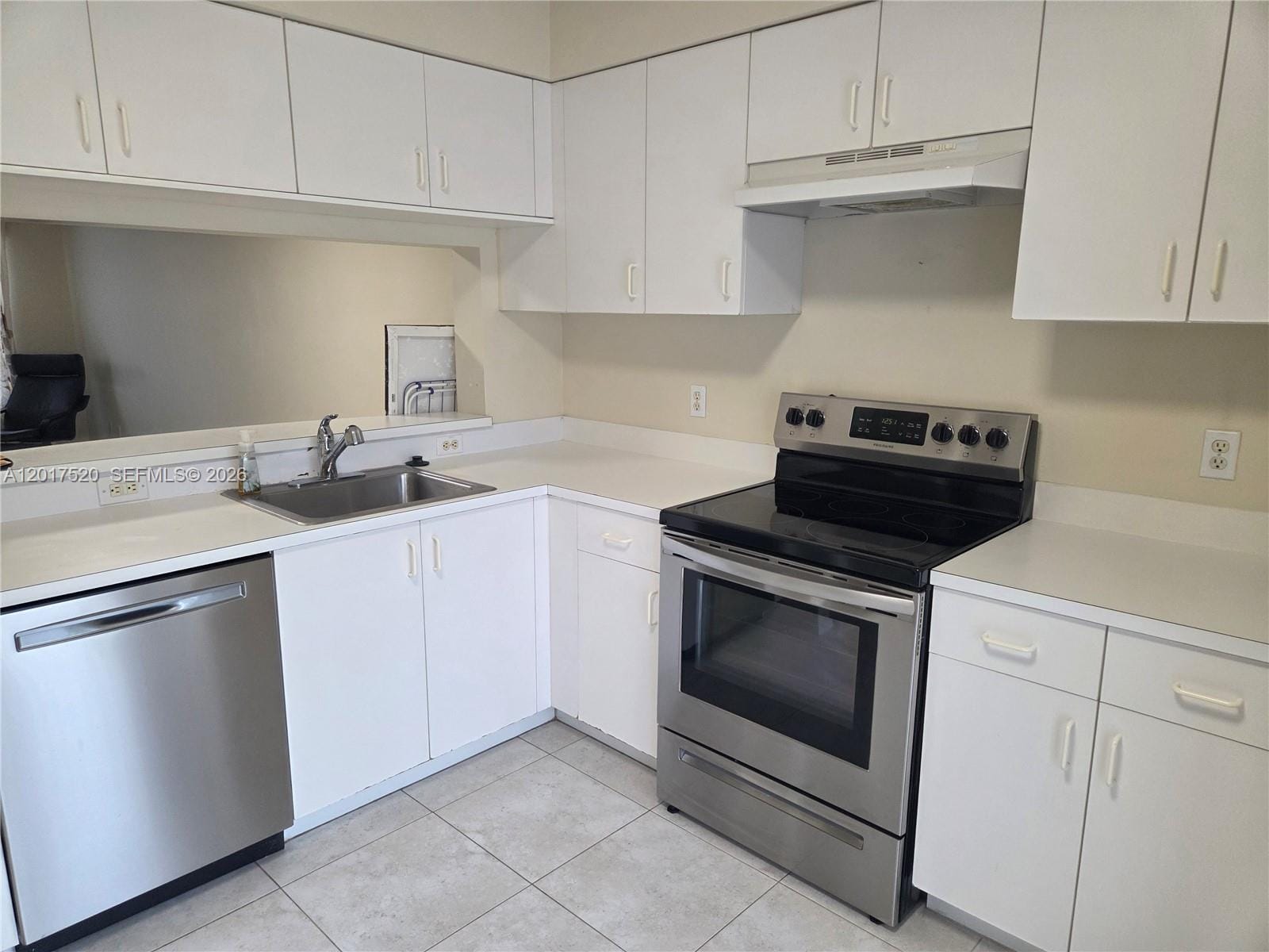 47 Simonton Circle — photo 2