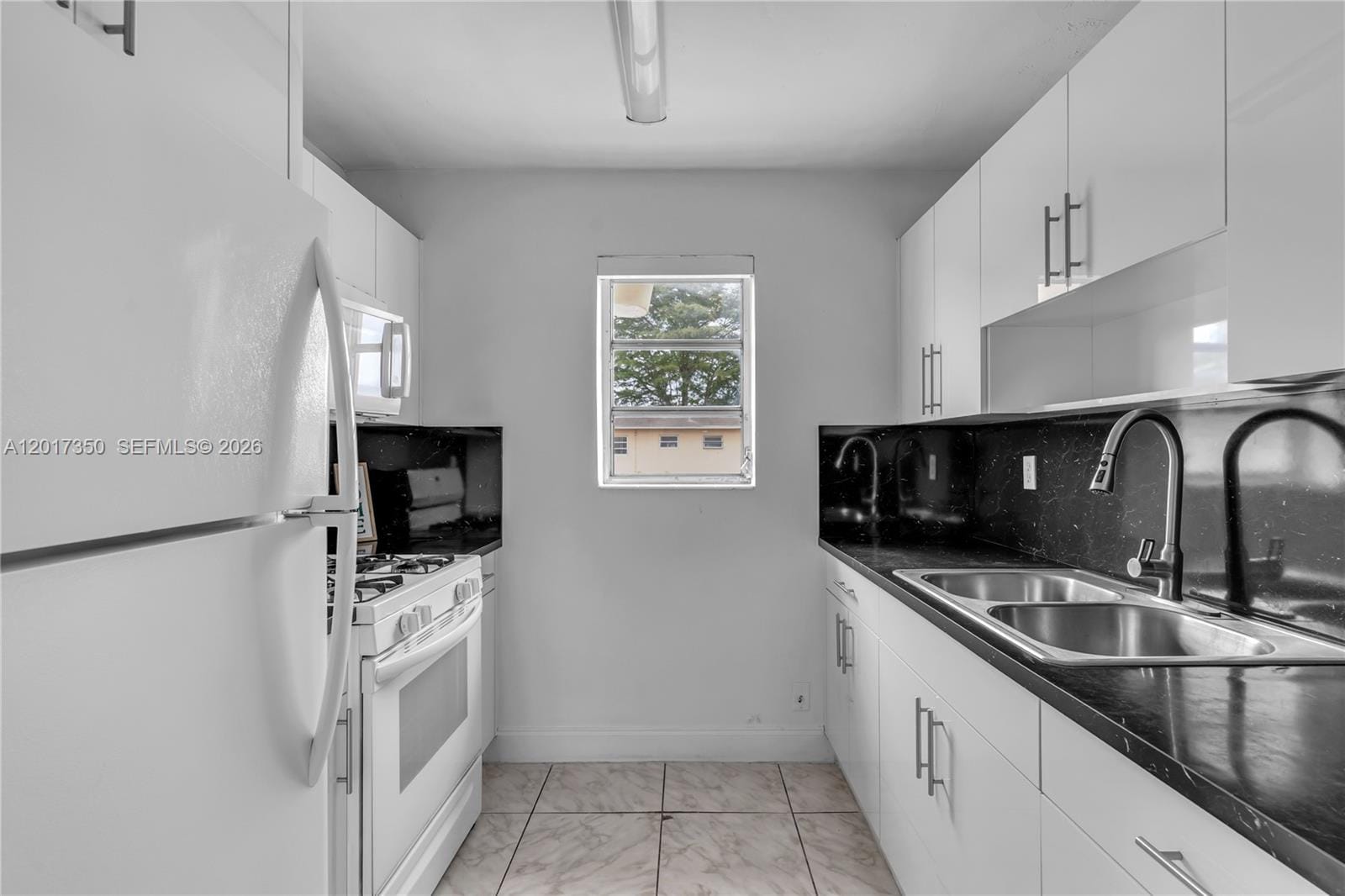 3800 SW 102nd Avenue 206, Miami, FL 33165 photo 12