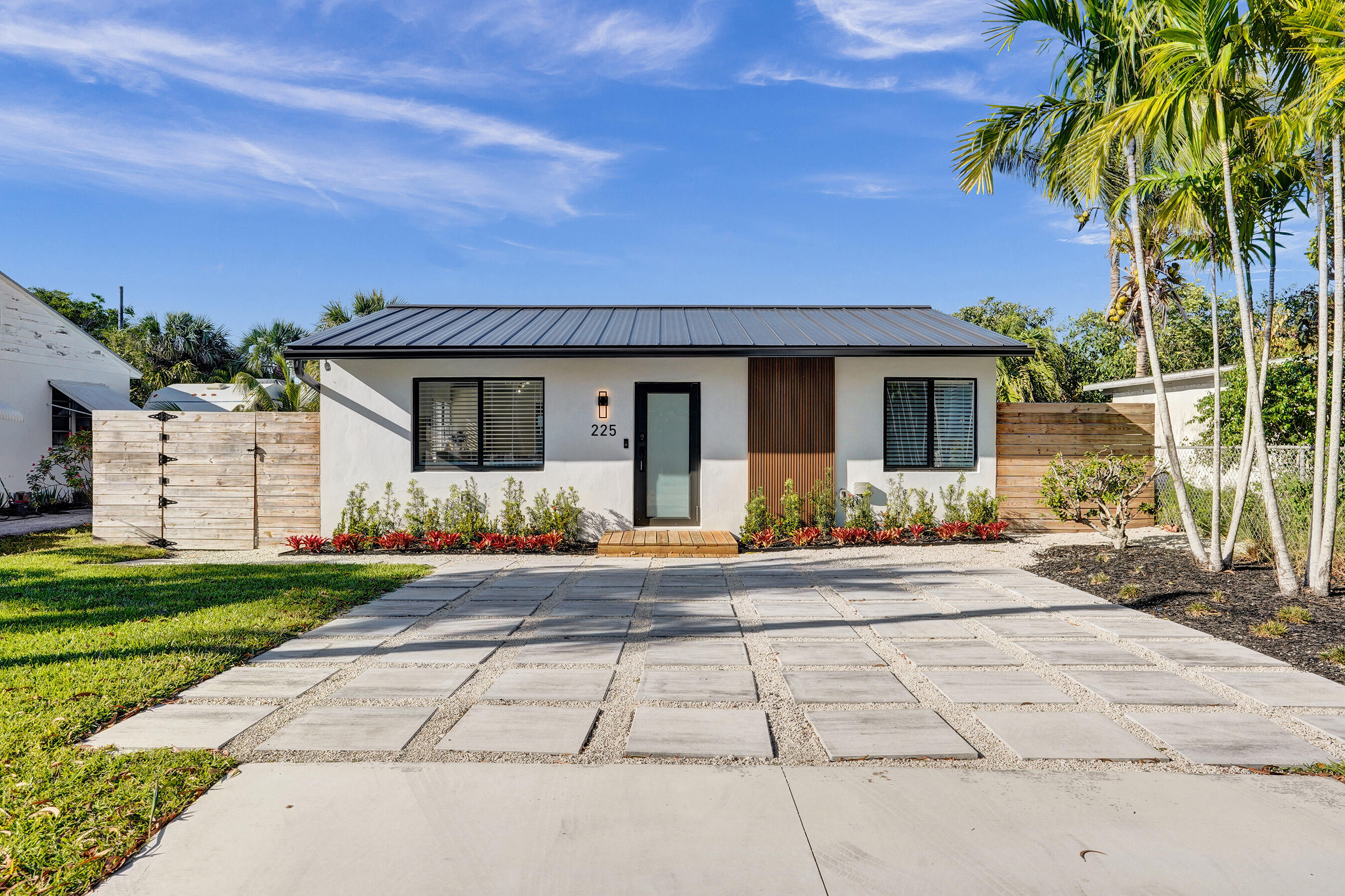 225 NE 10th Street, Delray Beach, FL 33444, Delray Beach