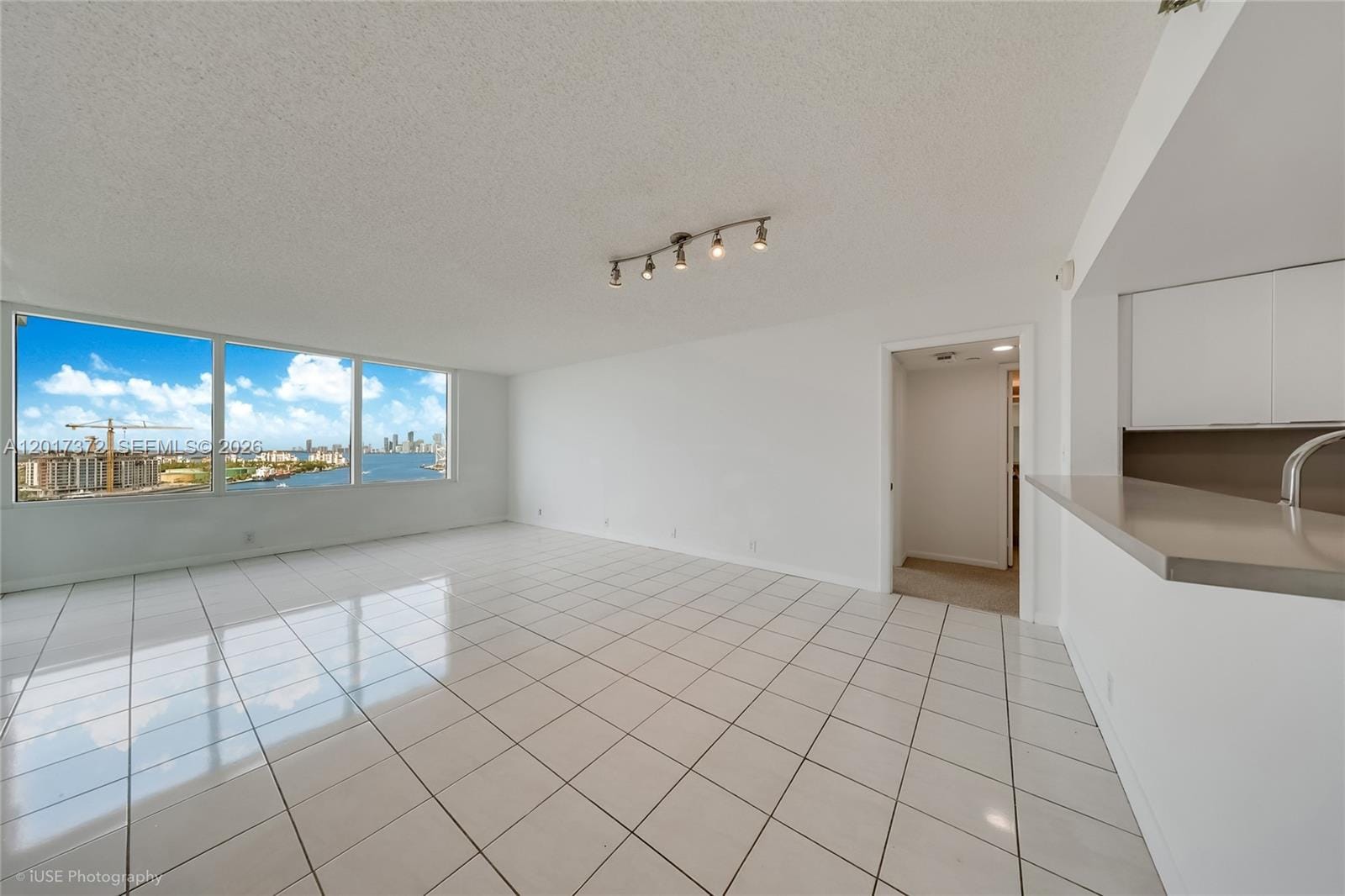 400 S Pointe Drive 1801, Miami Beach, FL 33139 photo 3