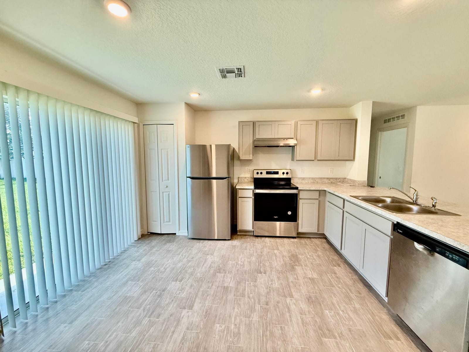 149 SW Becker Road — photo 8