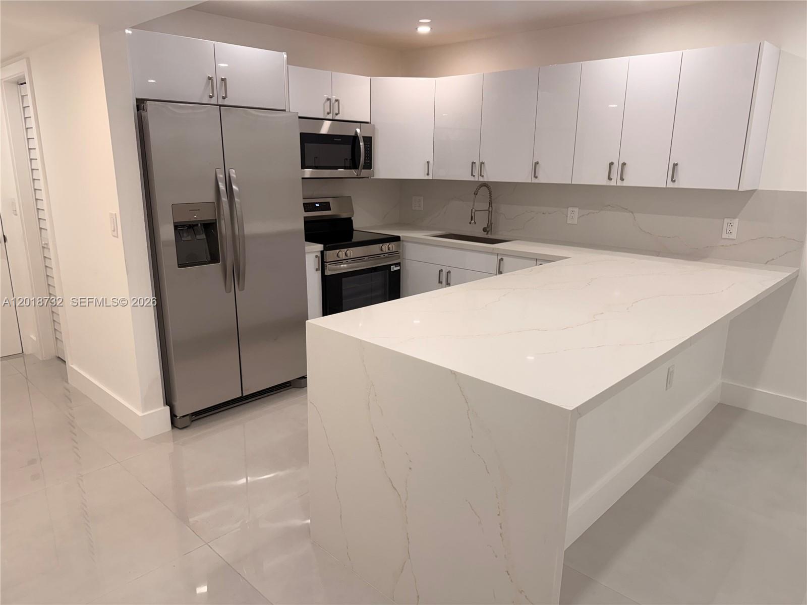 6070 W 19th Avenue 315, Hialeah, FL 33012, Hialeah