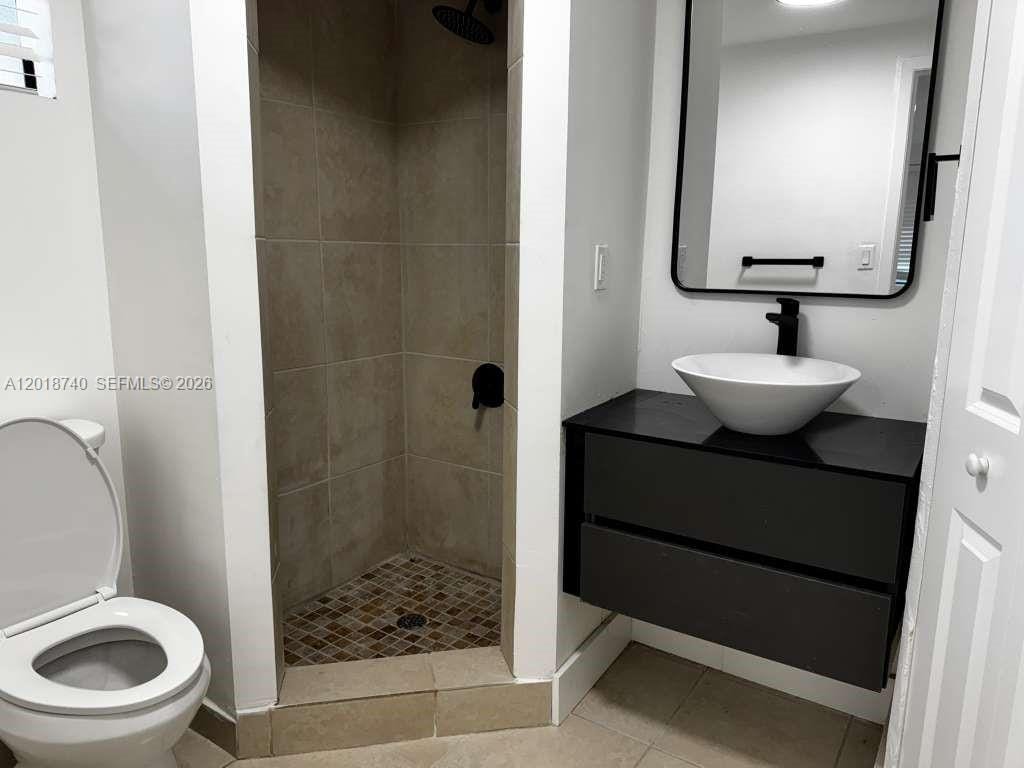 33 Allen Road — photo 3