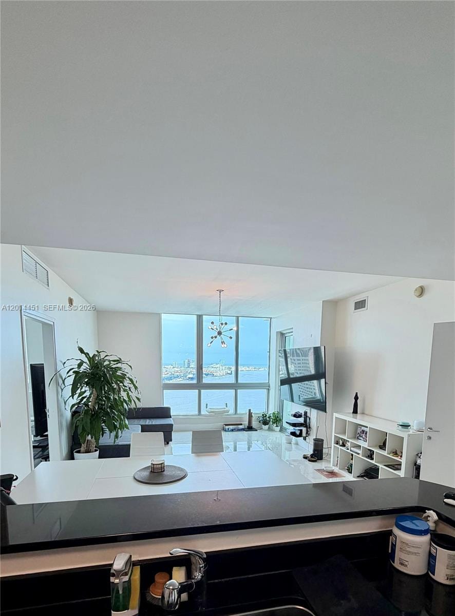 300 S Biscayne Boulevard T-3212, Miami, FL 33131 photo 4