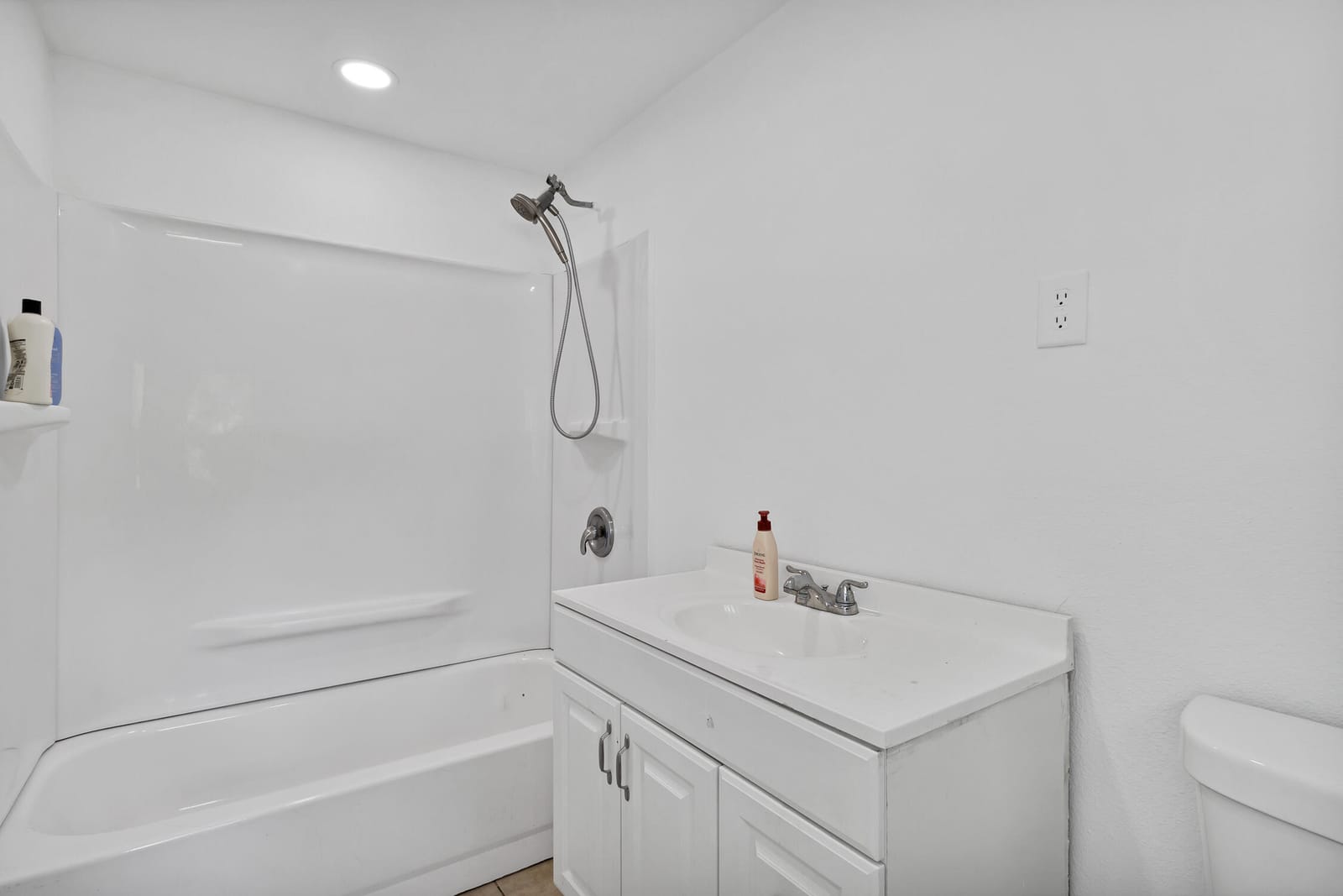 775 SW 4th Pl Place SW, Vero Beach, FL 32962 photo 17