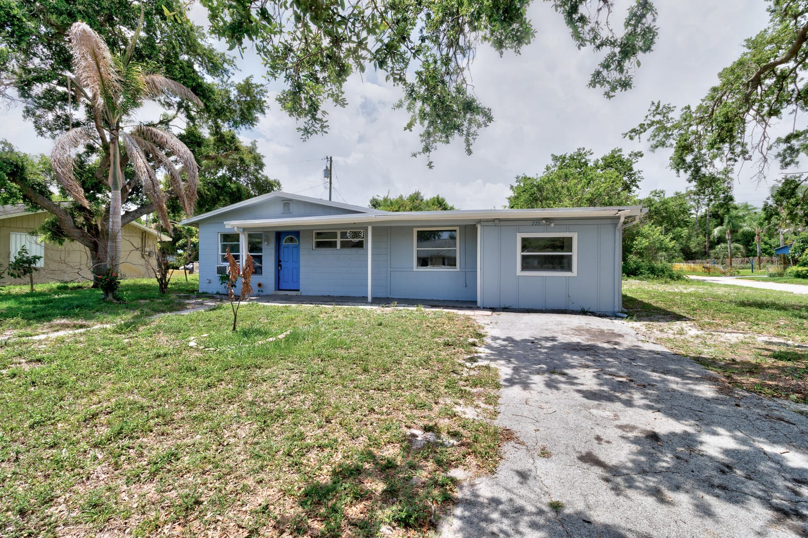 775 SW 4th Pl Place SW — photo 4