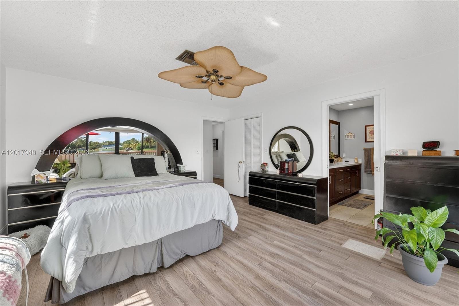 1891 NW 40th Court, Oakland Park, FL 33309 photo 16