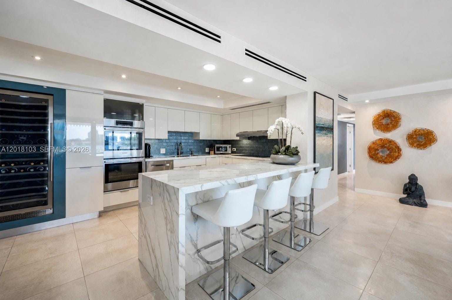 3 Grove Isle Drive C410 — photo 3