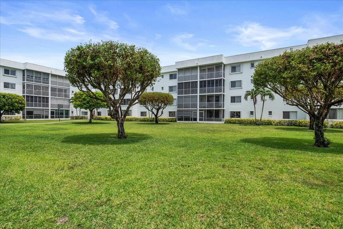 6698 10th Avenue N 305, Lake Worth, FL 33461 photo 27